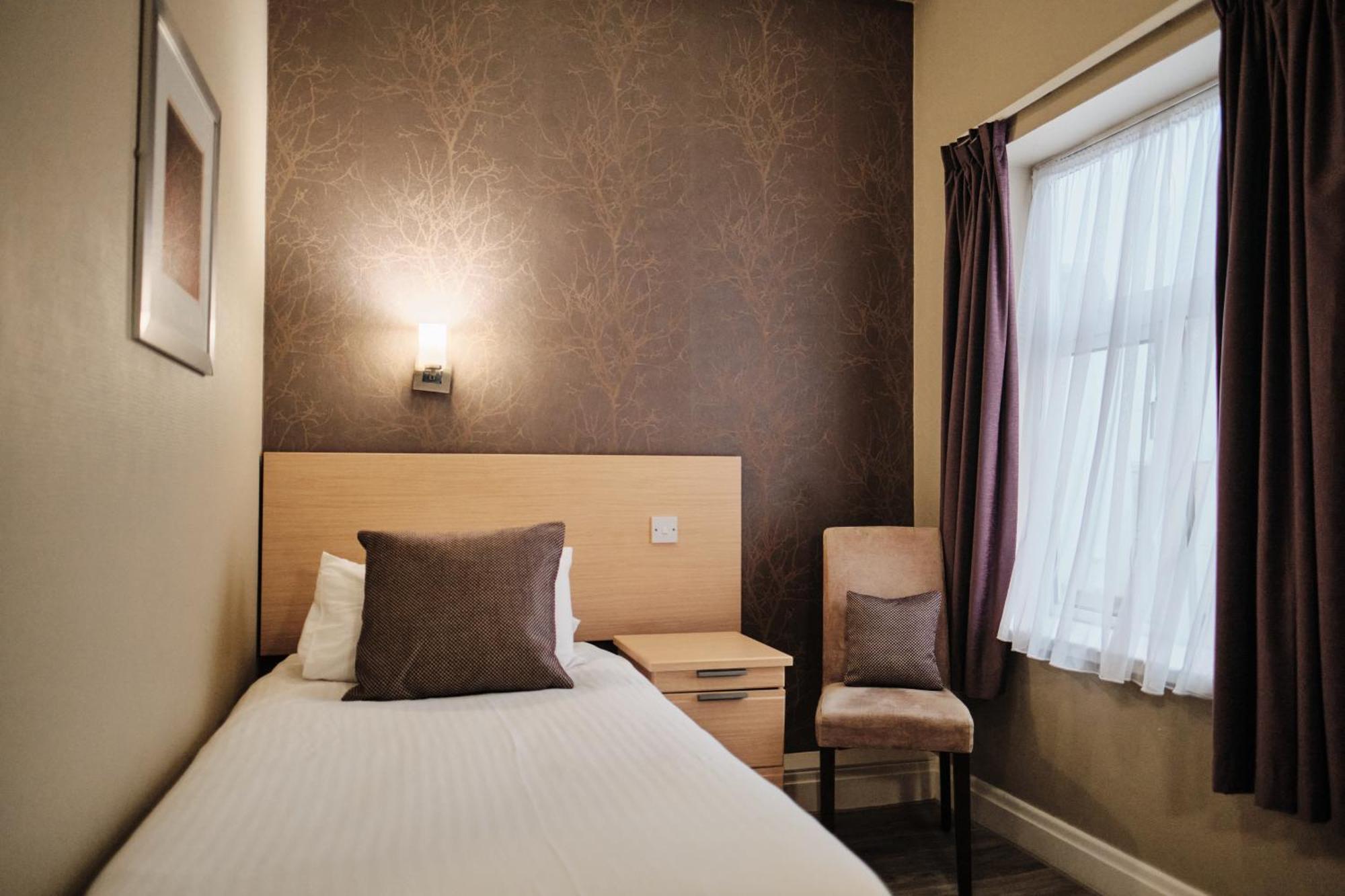 Hotel De Normandie Saint Helier Jersey Oda fotoğraf